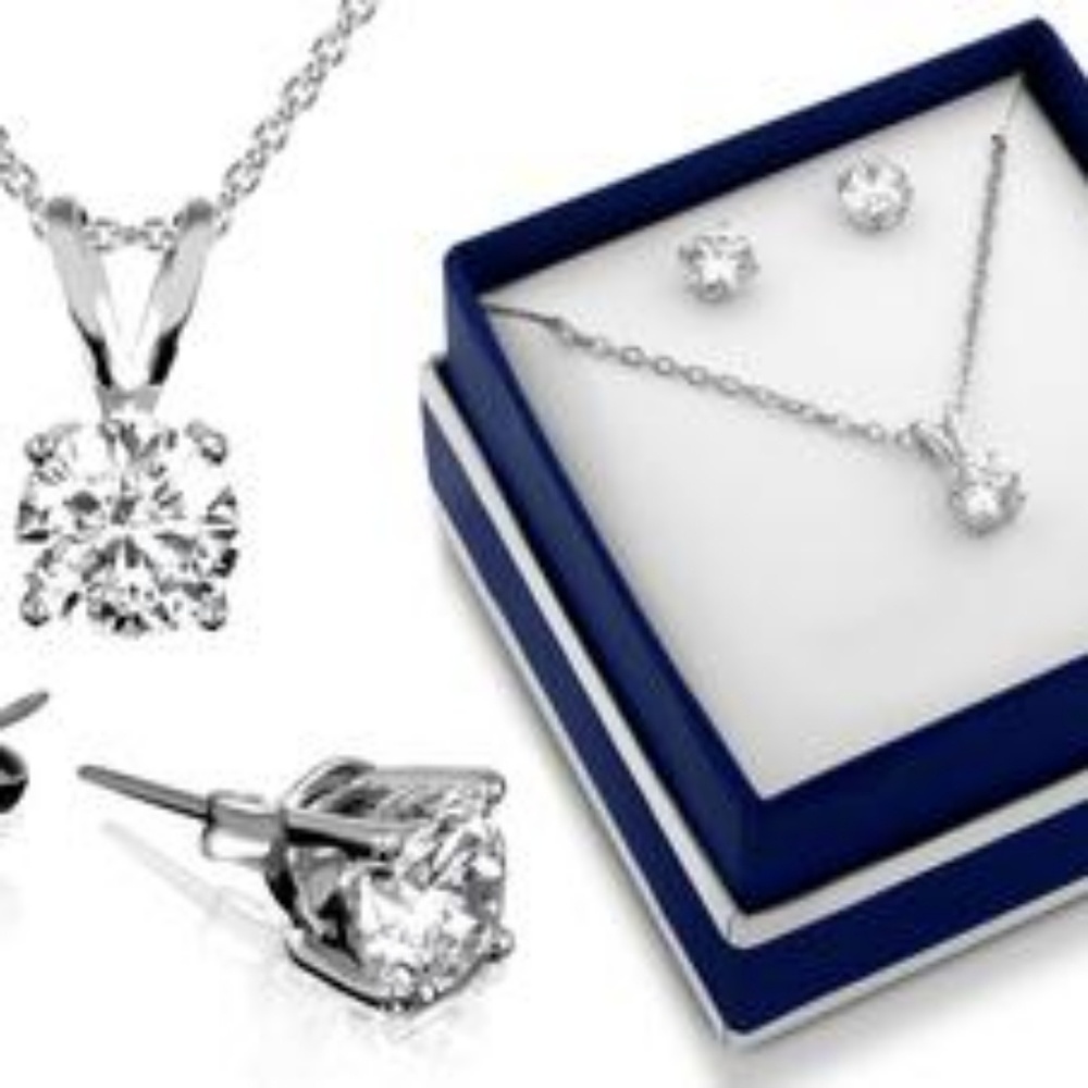 Crystal necklace and earrings